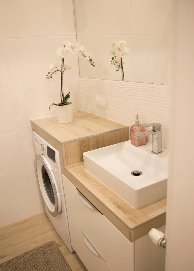 Apartament Royal Place I Jurowiecka 17 Białystok Exteriör bild